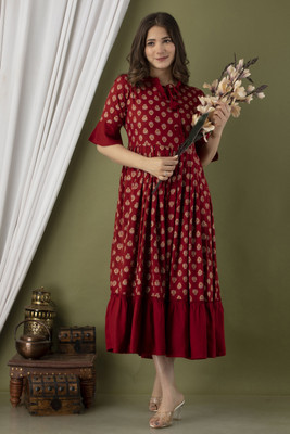 JYOTISHAFASHIO Anarkali Gown(Maroon, Gold)