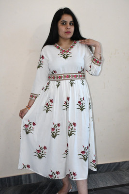 SHRIZA Flared/A-line Gown(White)
