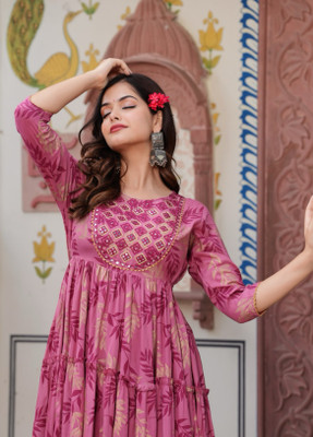 SACCHE DHAAGE Flared/A-line Gown(Pink)