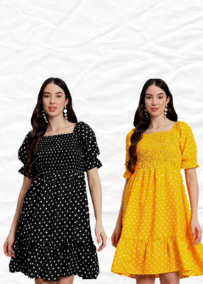 BOLD ARIA Flared/A-line Gown(Black)