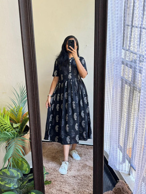 Assamica Flared/A-line Gown(Black)
