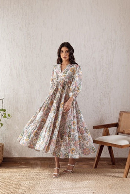 BARIGRAWAT Anarkali Gown(Multicolor)