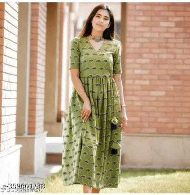 HIRDAY CREATION Flared/A-line Gown(Green)