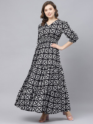 Jash Creation Women Fit and Flare Black, White Maxi/Full Length Dress