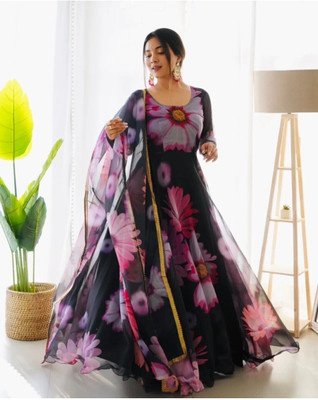 QVAZOR Anarkali Gown(Black)