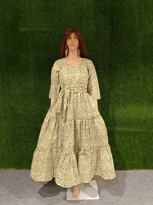 MAHATAPA Flared/A-line Gown(Green)
