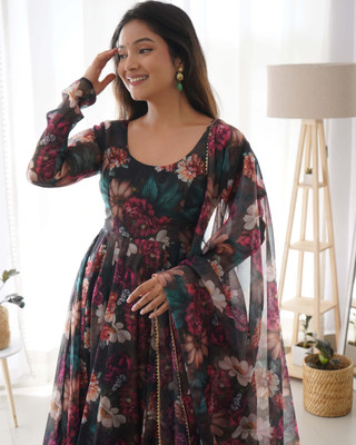 HRIENTERPRISE Flared/A-line Gown(Black)