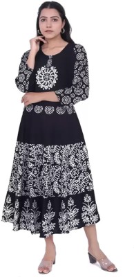 Kuber Raj Flared/A-line Gown(Black, White)