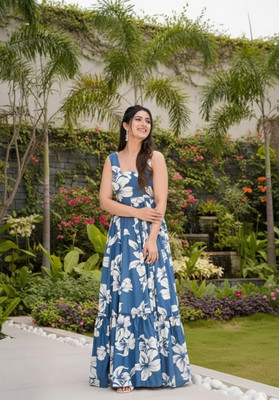 VARSHDIN Anarkali Gown(Blue, White)