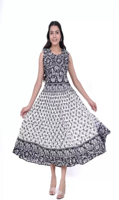 shree raj Flared/A-line Gown(Black)