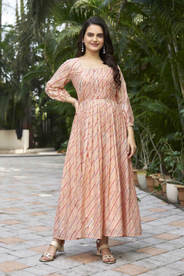 EVAROO Flared/A-line Gown(Beige)