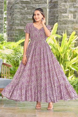 EVAROO Flared/A-line Gown(Pink)