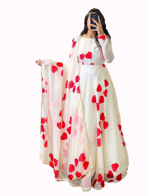 VILUCHI Flared/A-line Gown(White, Red)