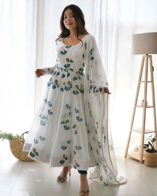 RK Creation Flared/A-line Gown(White)