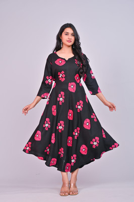 CHHAVNI CREATION Flared/A-line Gown(Black)