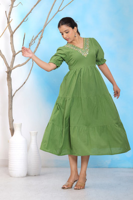 JAHIDA COMFORT WITH STYLE Flared/A-line Gown(Green)
