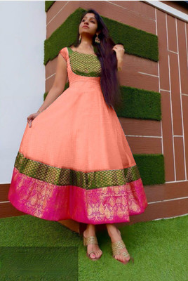 Thapnath Flared/A-line Gown(White)