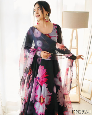 HouseOfCommon Women A-line Black Maxi/Full Length Dress