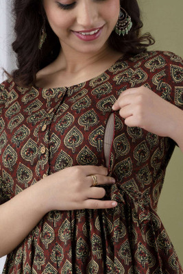 Murli Kurti Flared/A-line Gown(Brown, White)