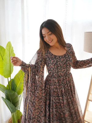 RaxuEnterprise Anarkali Gown(Black)