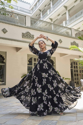 EVAROO Flared/A-line Gown(Black)