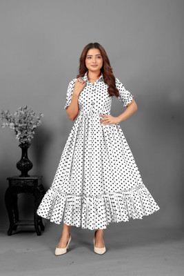 StyleWears Flared/A-line Gown(White)