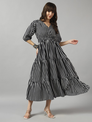 Jash Creation Women Fit and Flare White, Black Maxi/Full Length Dress
