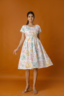Ishita Trendz Flared/A-line Gown(Multicolor)