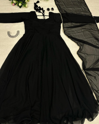 REVTICREATION Flared/A-line Gown(Black)