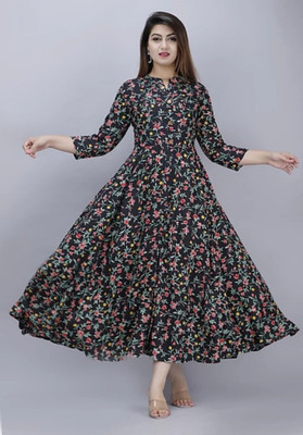 A N Enterprises Flared/A-line Gown(Black)