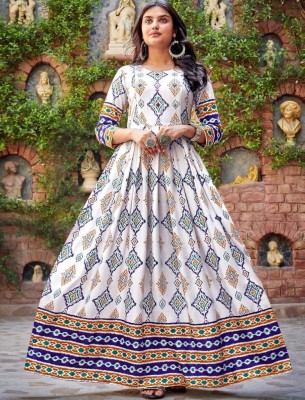 clothstory Anarkali Gown(White)