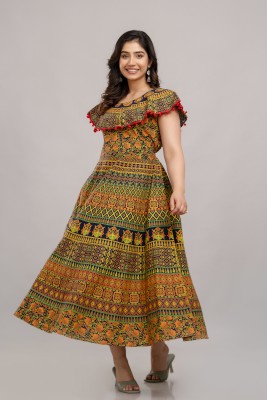 Parii Fashion Jaipur Flared/A-line Gown(Multicolor)