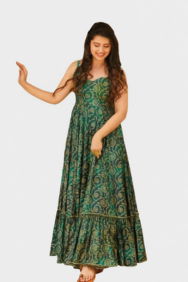 Hirva Collections Flared/A-line Gown(Green)