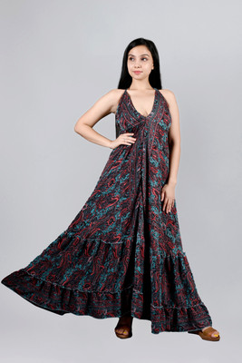 Ameeha Flared/A-line Gown(Multicolor)