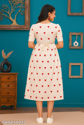 minimal city Flared/A-line Gown(White)