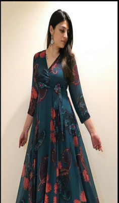 SIYA FAHION ONLINE Flared/A-line Gown(Green)