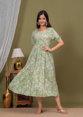 Shree shyam Women Printed Flared Kurta(Green)