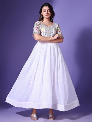 Wedani Lifestyle Flared/A-line Gown(White)