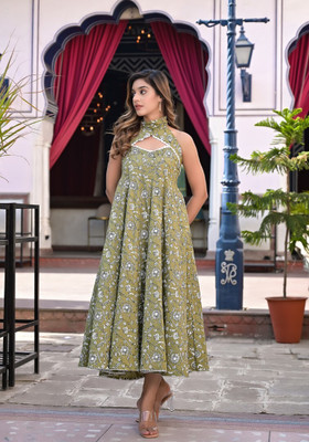 Flavia Creation Flared/A-line Gown(Green)