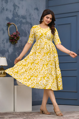 SumanHub Creation Flared/A-line Gown(Yellow)
