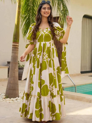 Barters boutique Flared/A-line Gown(Light Green, White)