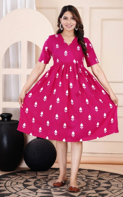 Priyanshi Fashions Flared/A-line Gown(Pink)