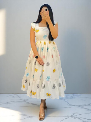 egrecia Flared/A-line Gown(Beige)