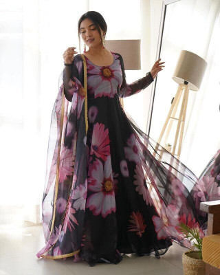 NYALKARAN ENTERPRISE Anarkali Gown(Black)