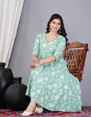 HANDISH Flared/A-line Gown(Light Green)