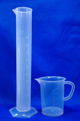 moolenterprises Measuring Cylinder and jug 500Ml Plastic Graduated Cylinder(500 ml)