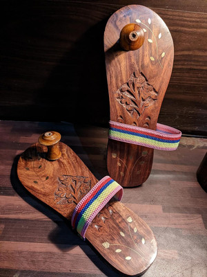 GLOBALCRAFTS All Religious Footprint(Wooden)