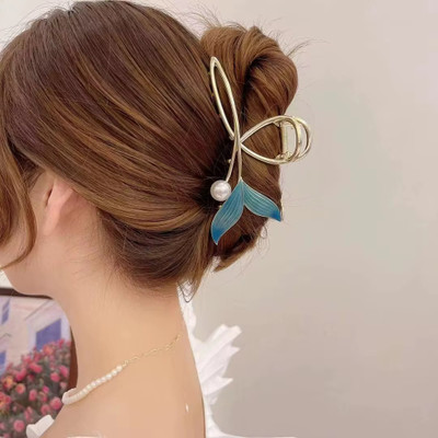 glam bands Korean Metal Big T Clutcher With Petals Weddings&Party Fancy Style Women Clips Hair Claw(Gold)