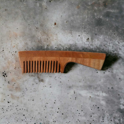 MICLAC Wooden comb with handle for women (pack of 1)