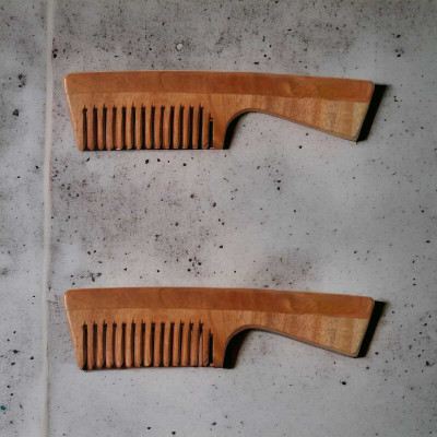 MICLAC Kachhi neem wooden comb with handle (pack of 2)